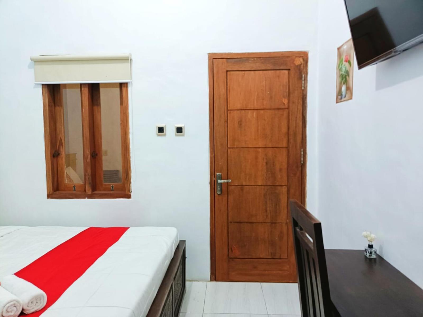 Yutaka Inn Banyuwangi Banyuwangi  Extérieur photo