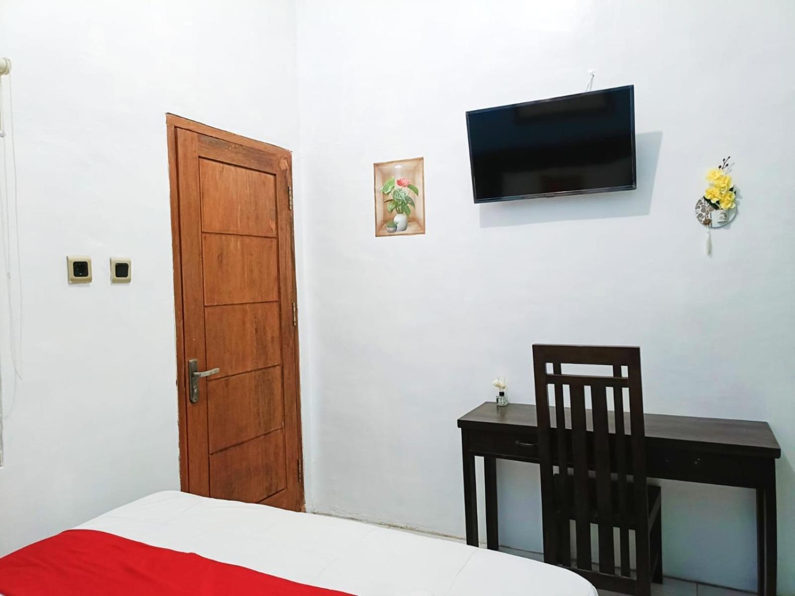 Yutaka Inn Banyuwangi Banyuwangi  Extérieur photo