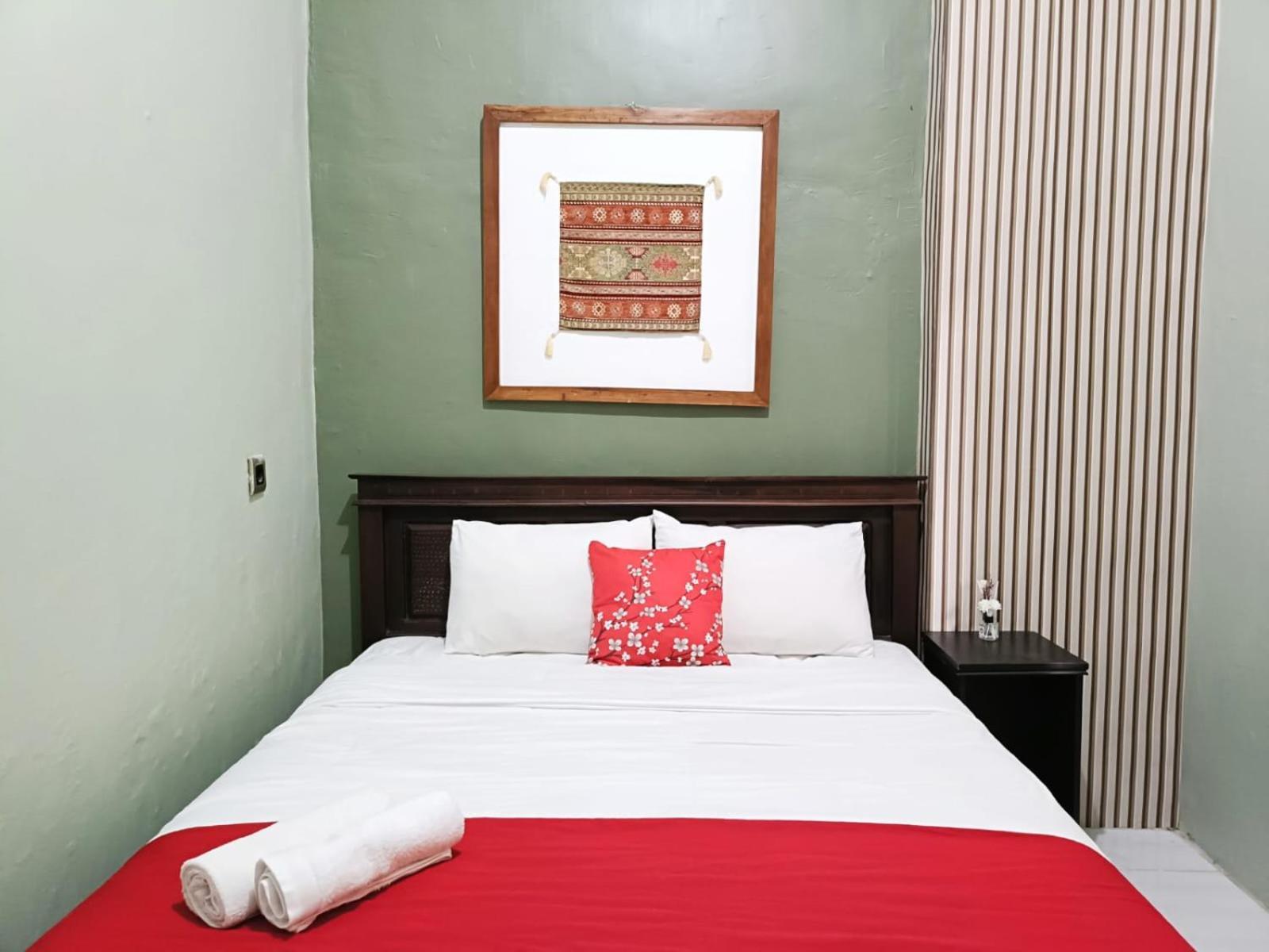 Yutaka Inn Banyuwangi Banyuwangi  Extérieur photo