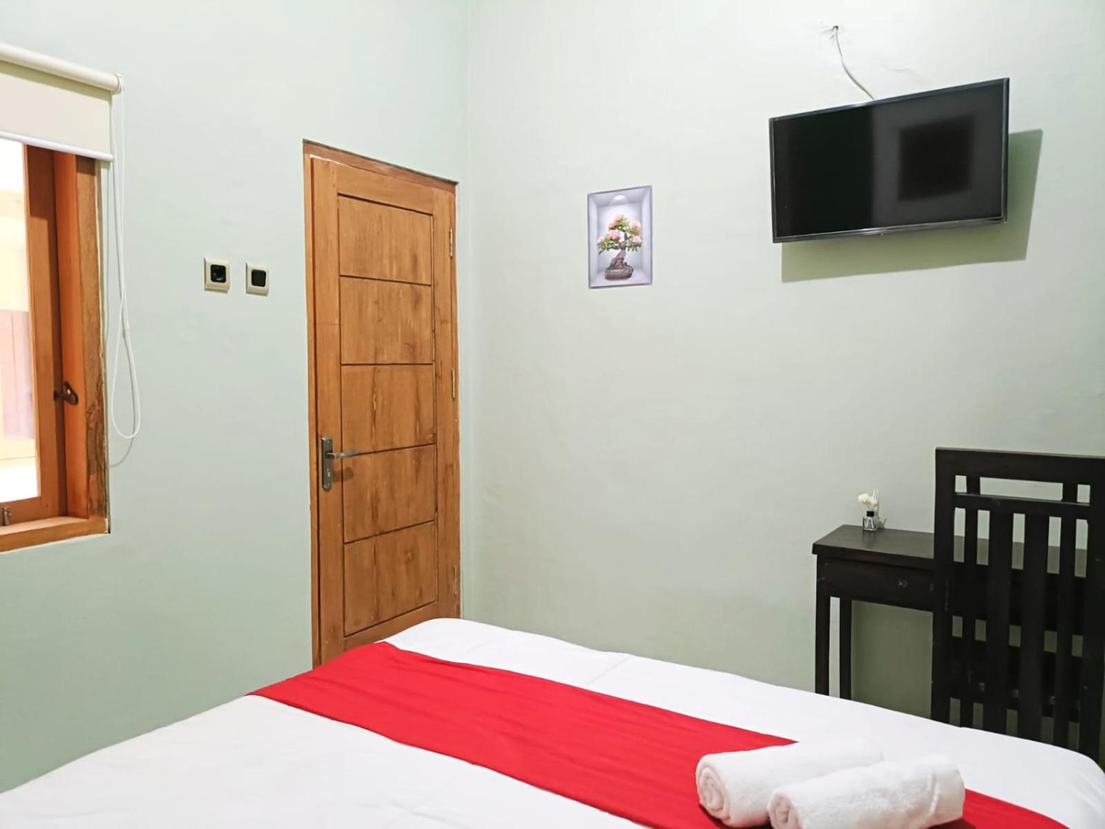 Yutaka Inn Banyuwangi Banyuwangi  Extérieur photo